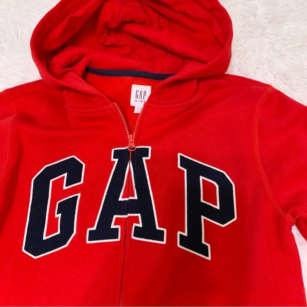 GAP Kids size‎ XXL(14-16) long sleeve full zip Hoodie in red